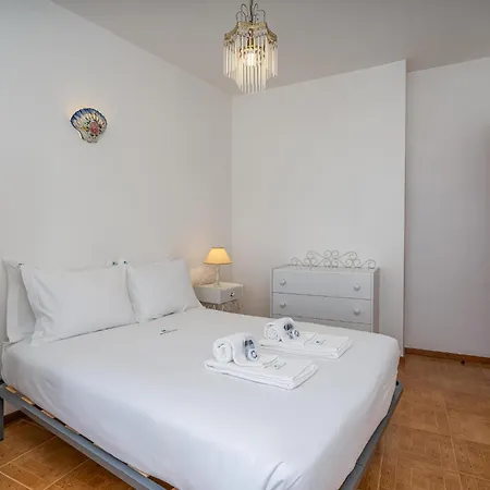 Appartamento Traditional House By The #1979